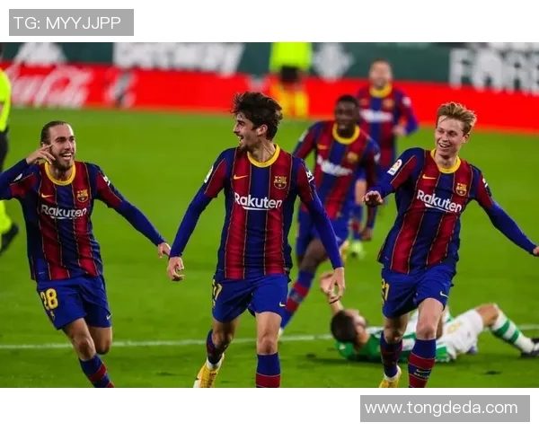 西甲精彩对决本菲卡大胜尤文图斯帽子戏法引爆全场热情